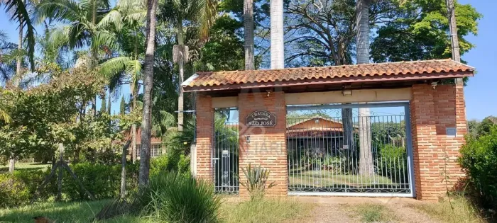 Chácara com 8 dormitórios à venda, 26000 m² por R$ 4.500.000,00 - Fundão - Holambra/SP