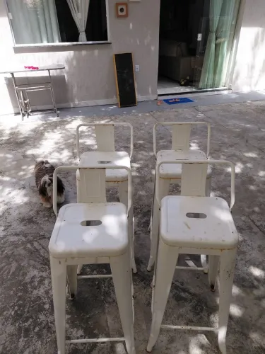 BANQUETAS DE FERRO