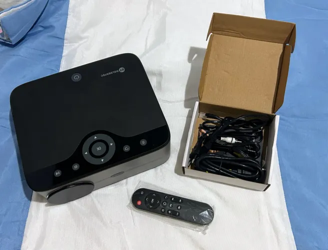 Vende-se um projetor semi-novo