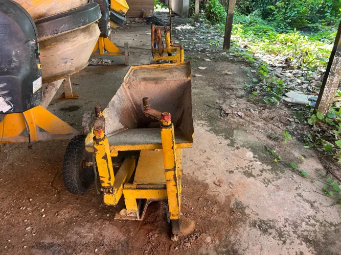 Máquina de fazer meio-fio, Extrusora de concreto, meio-fio moldado no local