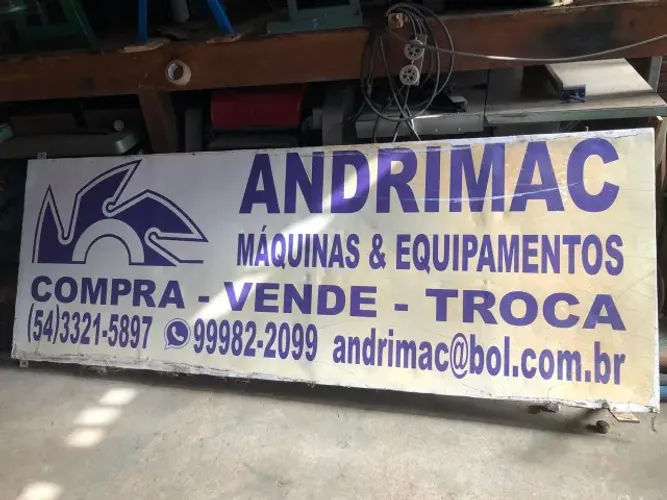 Placa Comercial de Fachada, 2,85 x 1 m em ótimo estado