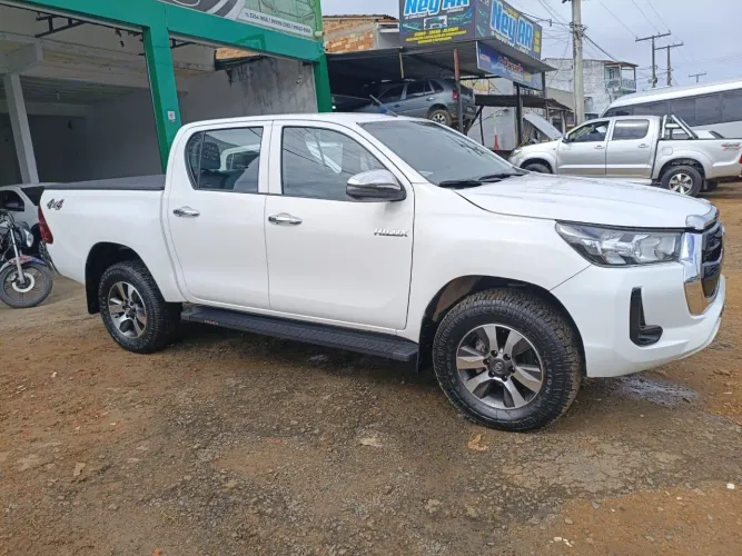 Toyota Hilux CD 4X4 2.8 Diesel Mec. 2022