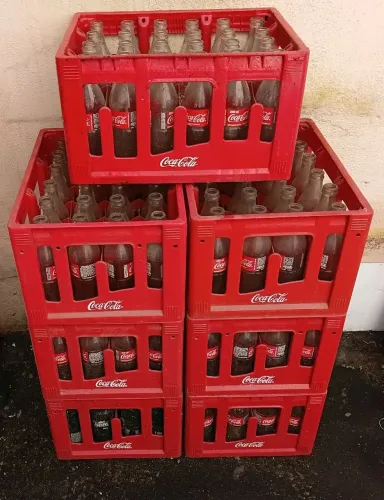 Caixas e Garrafas