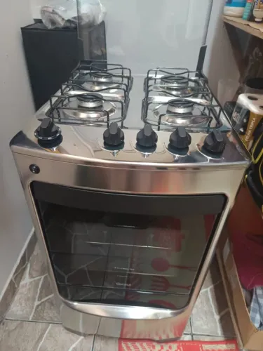Fogão ,muito pouco uso
