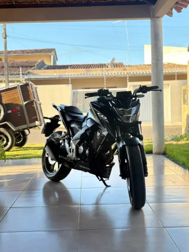 CB300F FLEX ABS 2025 SEMI-NOVA