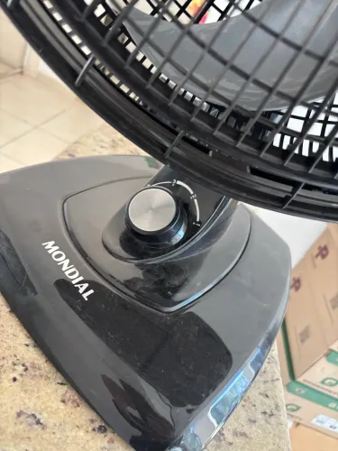 VENTILADOR MONDIAL GRANDE (40 centímetros) COM DEFEITO não está ligando.