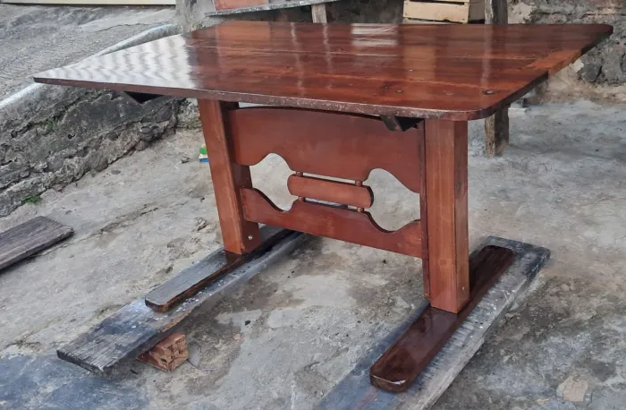 Mesa de madeira 