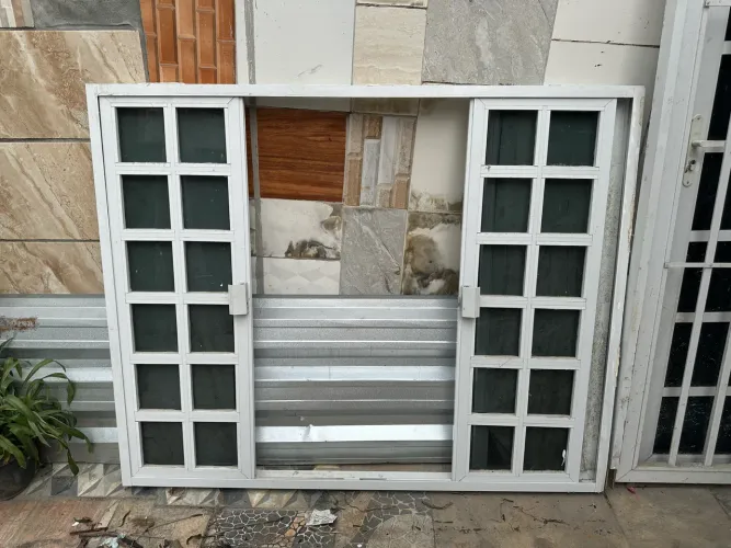 Janela de correr (Alumínio Branco)