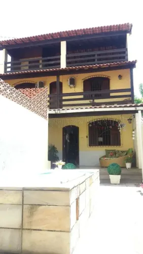Bsurance Imobiliária Vende - Centro de São Gonçalo Ótima casa em excelente localização no