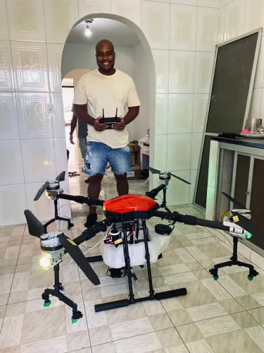 Drone agrícola Eft 16 litros novo
