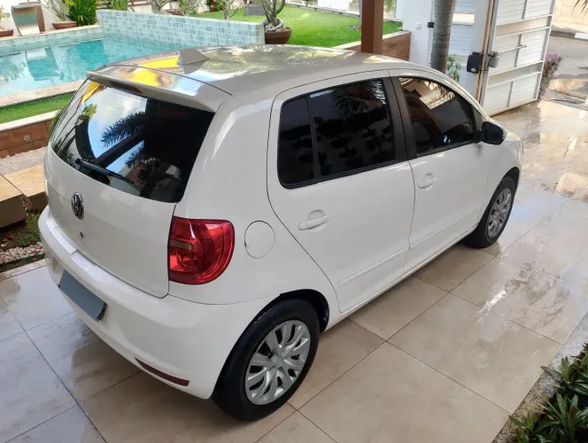Volkswagen Fox 1.0 MI Total Flex 8V 5P 2013