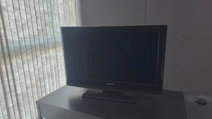 TV Samsung 32" LCD