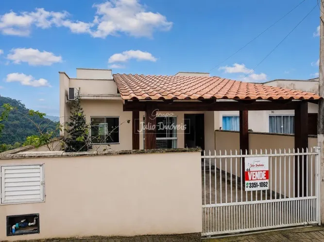 Casa geminada térrea três quartos Aguas Claras