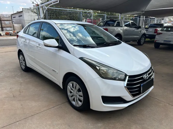 Hyundai HB20S Comfort Plus 1.0 TB Flex 12V Mec. 2017