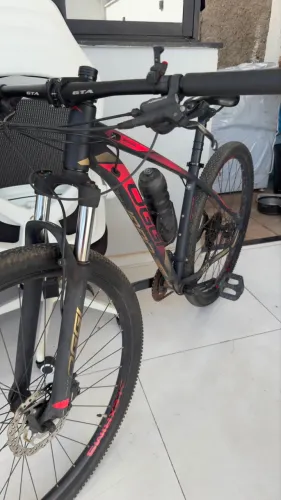 Bicicleta OGGI Big Wheel 7.0 Aro 29 - Shimano - Freio a Disco Hidráulico