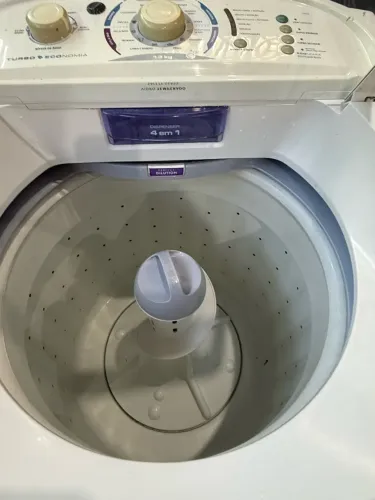 Máquina de lavar roupa Electrolux 13 quilos