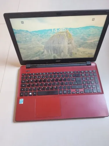 Notebook Acer com SSD muito rápido e memória ram de 8gb