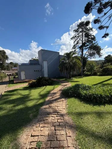 Casa com 4 Quartos à Venda no Condomínio Morro do Chapéu  Nova Lima/MG