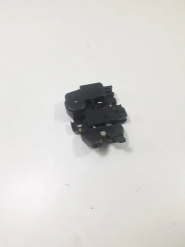 Fechadura Eletrica Porta Malas Nissan Sentra2014 A 2020
