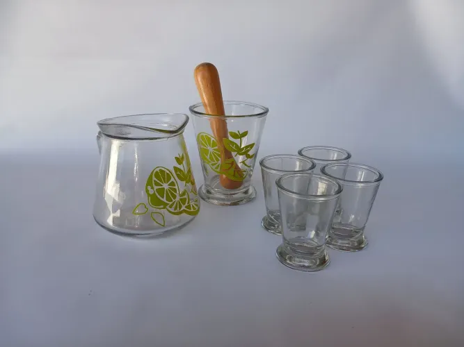 Kit Caipirinha Vintage em Vidro Decorado - Jarra + Copos + Socador