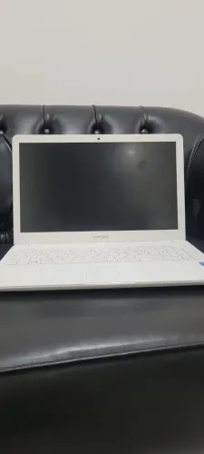 Notebook Samsung I5 6GB ram HD 1TB (valor negociável)