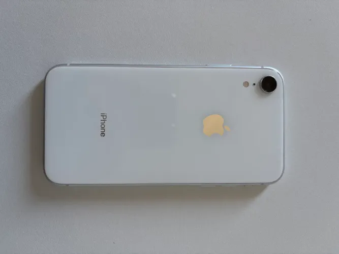 iPhone XR 64 GB