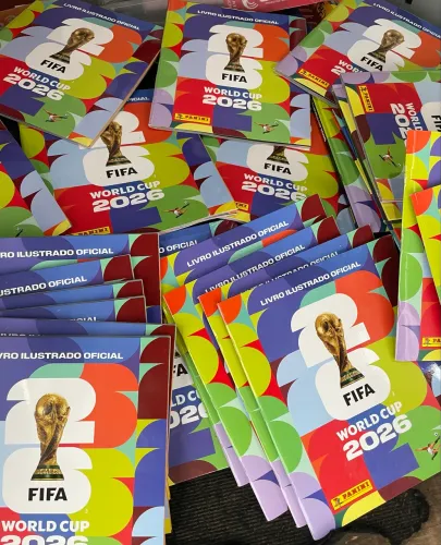 Album da copa capa mole 20 reais 
