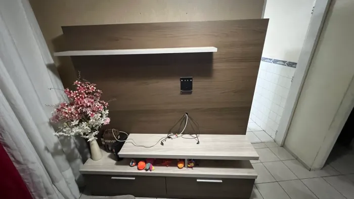 Rack para Sala em Ótimo Estado - Moderno e Bem Conservado