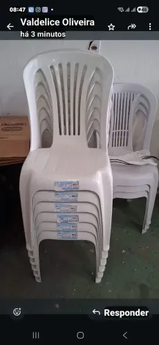 Cadeira plástica 