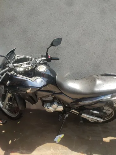 Agio de XRE 300 R$ 5.000,00