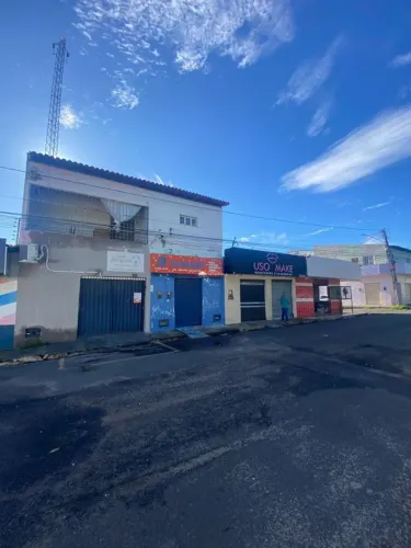 Imóvel comercial de esquina no Loteamento Planalto, bairro Vale Quem Tem, com renda ativa