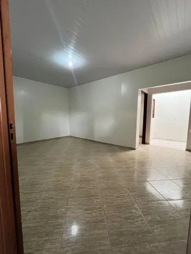 Aluguel de Casa 3 Quartos - Ótima Localização
