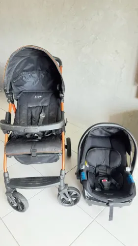 Carrinho de Bebê + Bebê Conforto - Burigotto