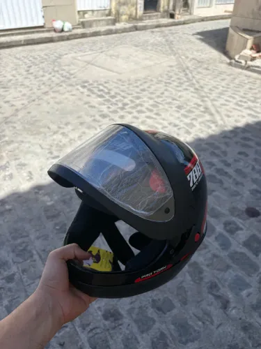 Capacete novo R$ 130,00