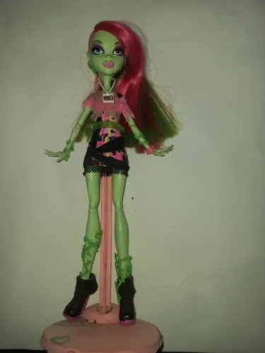 monster high venus