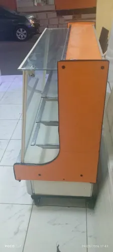 Balcão para pão e bolos