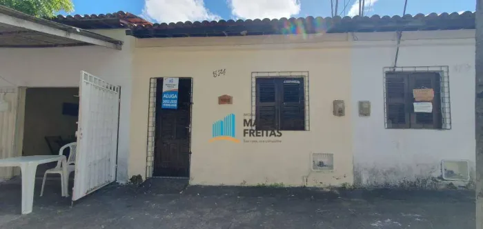 Casa com 2 dormitórios para alugar, 50 m² por R$ 700,00/mês - Jardim Iracema - Fortaleza/C