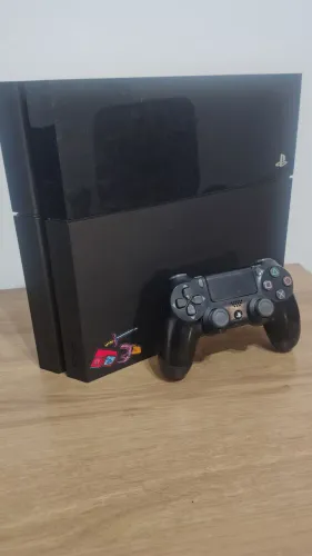 PlayStation 4 (PS4) + SSD 240GB