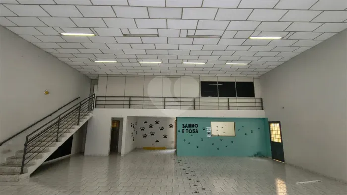 Salão Comercial para Locação em Vinhedo - SP