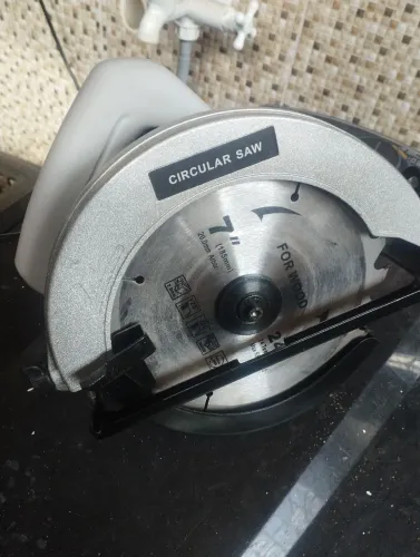 Vendo Serra Circular Nova 127v