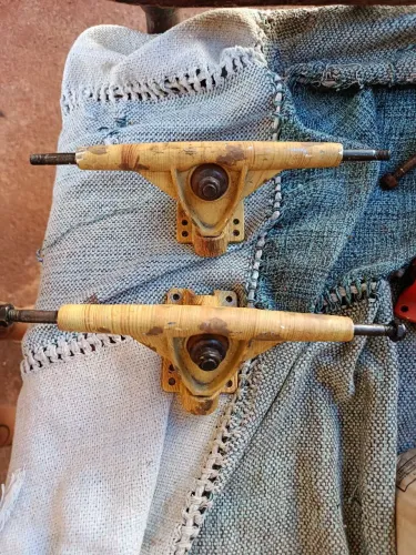 Truck longboard usado
