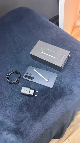 S25 Ulta 256GB com caixa e nota, apenas 4 meses de uso