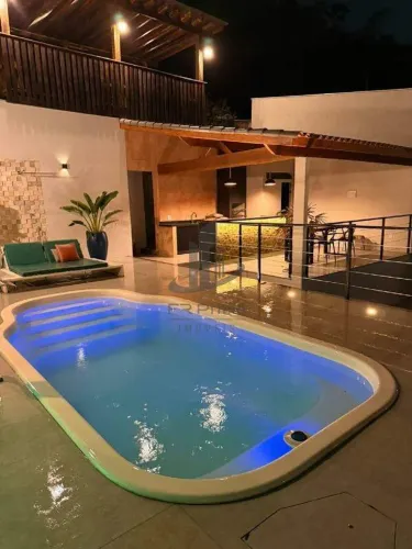 Maravilhosa Casa de ALTO PADRÃO com 4 quartos à venda, 298 m² por R$ 1.700.000 - Verbo Div