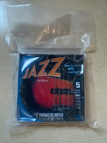 Cordas Thomastik Jazz Bass flat wound JF345 Baixo Elétrico 5 Cordas
