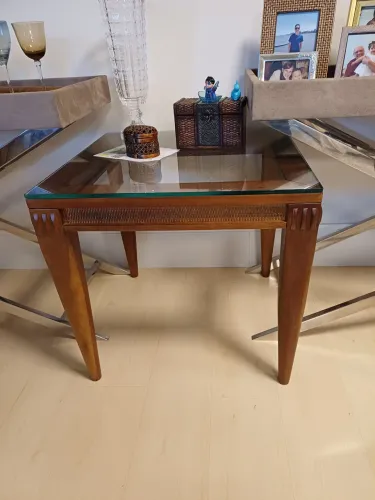 Mesa de centro - madeira e vidro