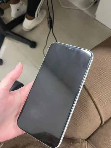 iPhone XR 64gb usado 