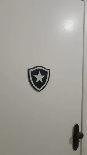 Escudo Botafogo decorativo com adesivo ou cavalete.