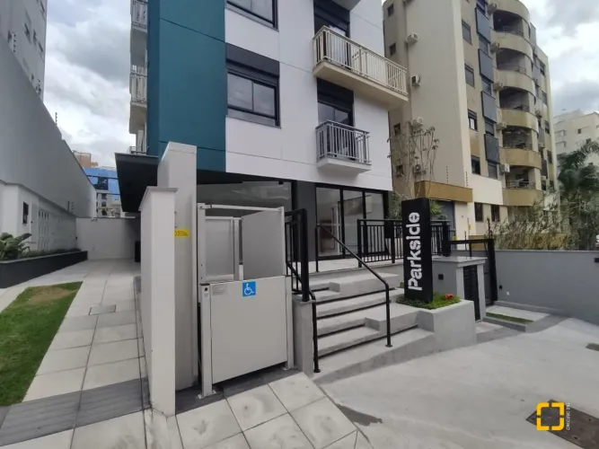 BROGNOLI VENDE - STUDIO NO CENTRO DE FLORIANÓPOLIS