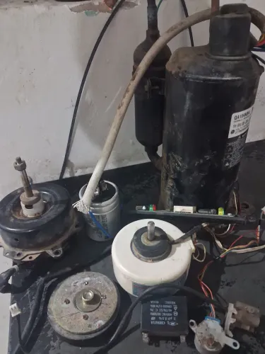 Motores display e bobina de ar condicionado 7,500btu tudos em funcionando