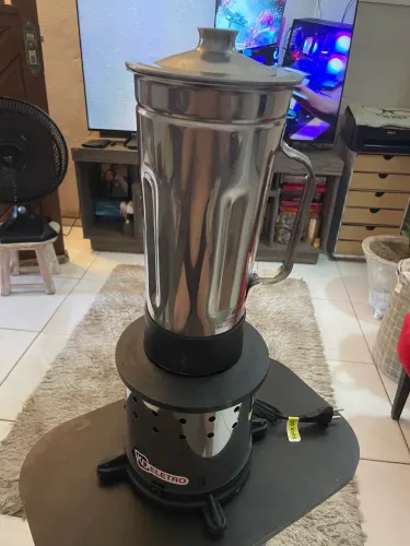 LIQUIDIFICADOR INDUSTRIAL 2 LITROS EM INOX - POTÊNCIA E DURABILIDADE PARA SEU NEGÓCIO!